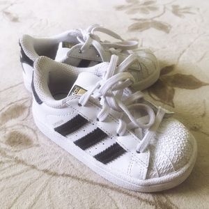 Kids (toddler) Adidas Superstar (6k)